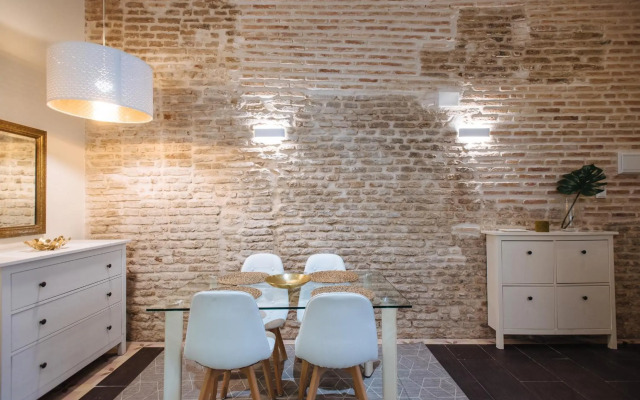 Cozy Apartment in House-Palace with Private Patio