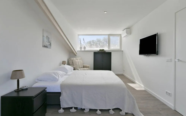 Lovely Holiday Home in Kamperland With Garden