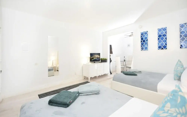 761 South Beach Apartments