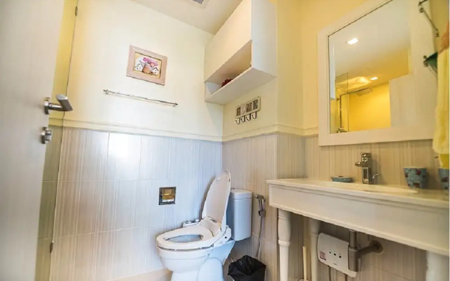 Summer Huahin Condo Pool View by Dome