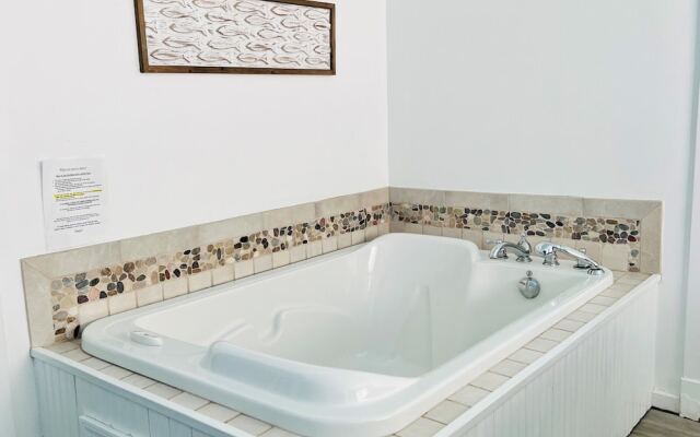 New Buffalo Inn & Spa