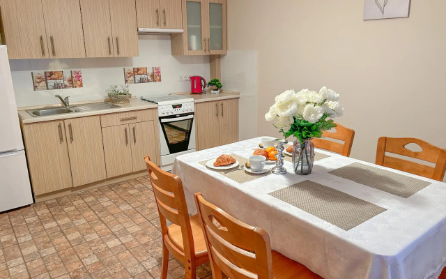 Sun City на ул. Архитектора Попова