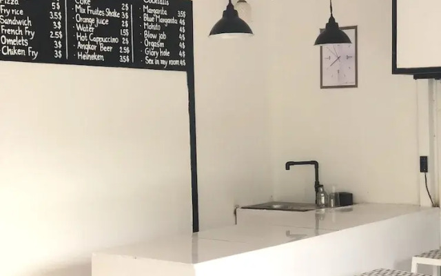 Cat's Hostel