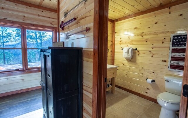 .lookout Lodge 6 Bedroom Cabin