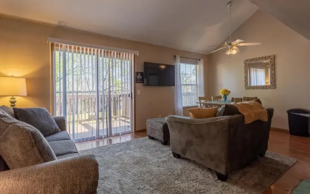 Happy Trails 2 Bedroom Condo by Redawning