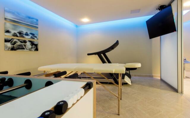 Luxury at Villa Cama - Your Dream Vacation Rental!