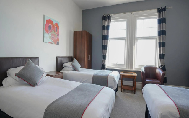 OYO Shanklin Beach Hotel