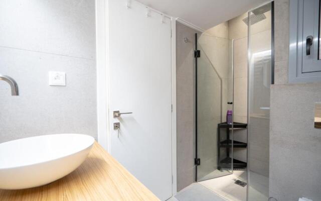 Piraeus 1 bedroom 4 persons apartment