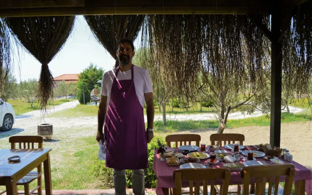 Le Petit Hotel ve Bağ Evi