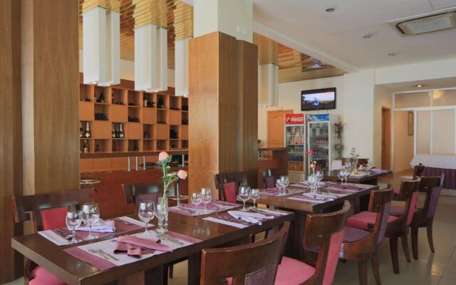 Hotel Roma Ritz Huambo