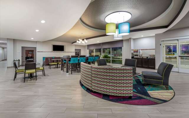 La Quinta Inn & Suites by Wyndham Houston Humble Atascocita