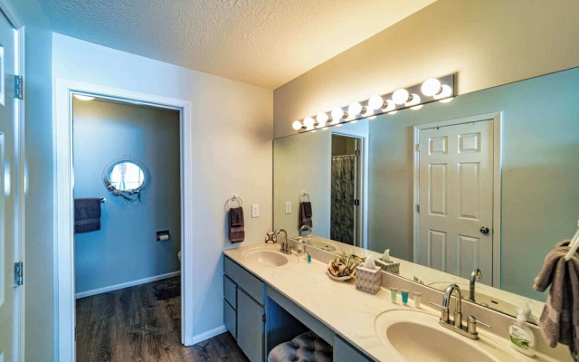 Osage Oasis Unmatched Views, Convenient Location