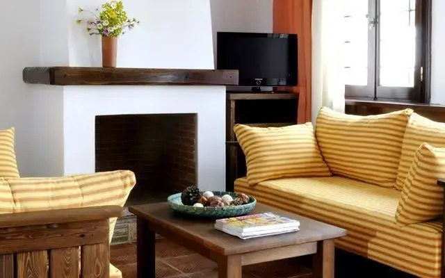 Esperos Suites & Villas