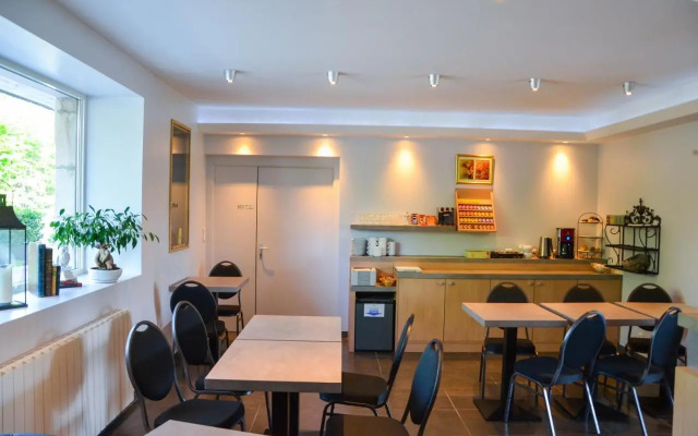 Hotel Aux Berges de l'Aveyron