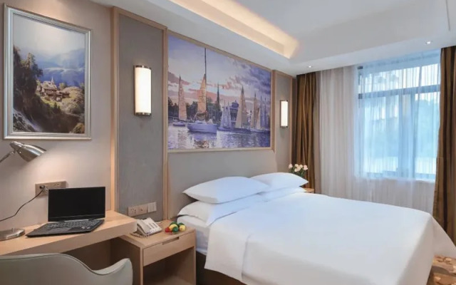 Vienna Hotel Chongqing Shapingba Sanxia Square