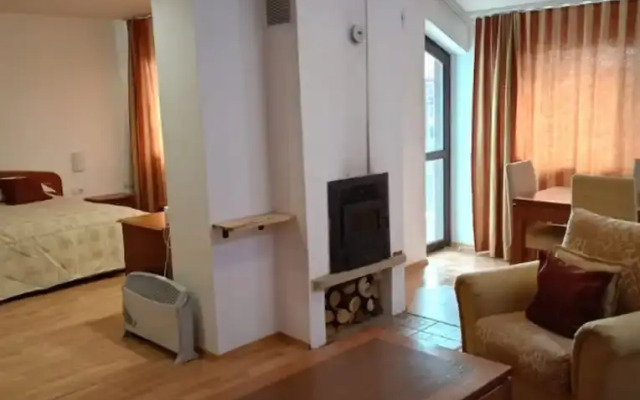 South Facing Balcony - 300mbps Wi-fi