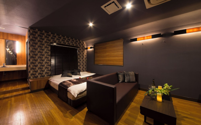 HOTEL RAFFINE - Adults Only