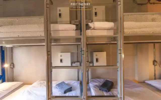 Post Factory Bed & Breakfast Sathorn Hostel - Adults Only