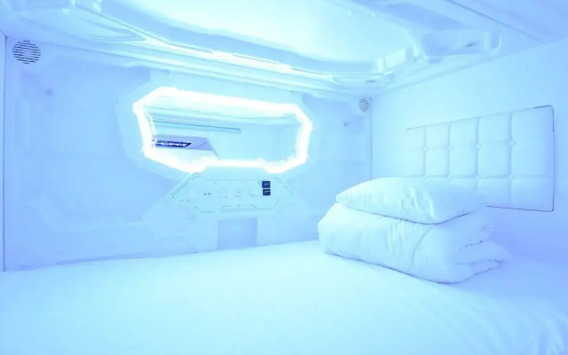 Moon Station Hotel Tokyo