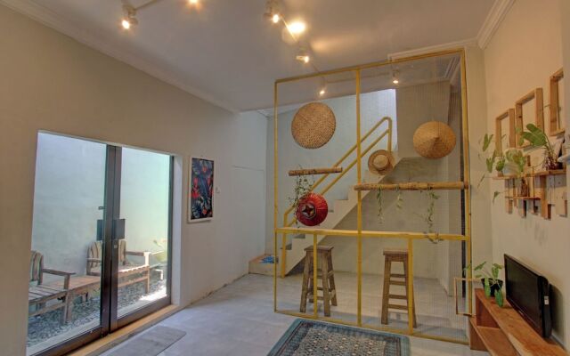 OYO 92825 Kamar Lombok