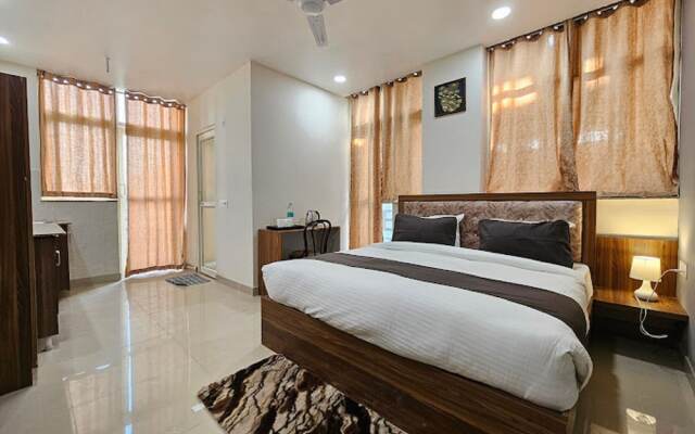 The Umen Hotel Sector 49