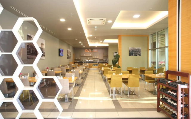 Holiday Inn Express Manisa - West by IHG