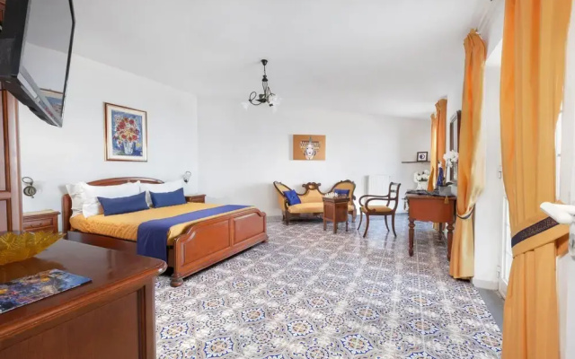 Villa Luisa play& pool