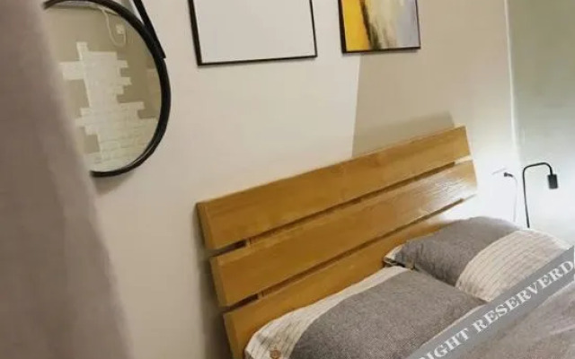 8090 Internet Hotel Apartment