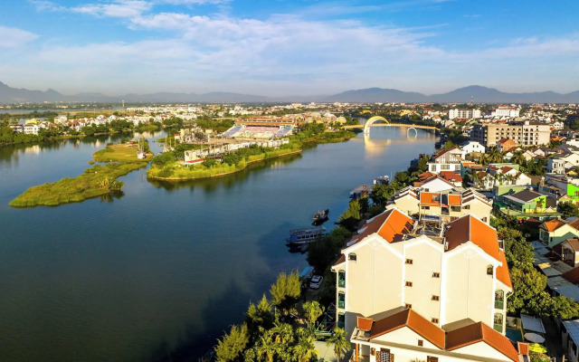Lantana Riverside Hoi An Hotel
