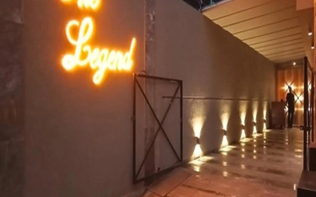 OYO Flagship 584 Santacruz East