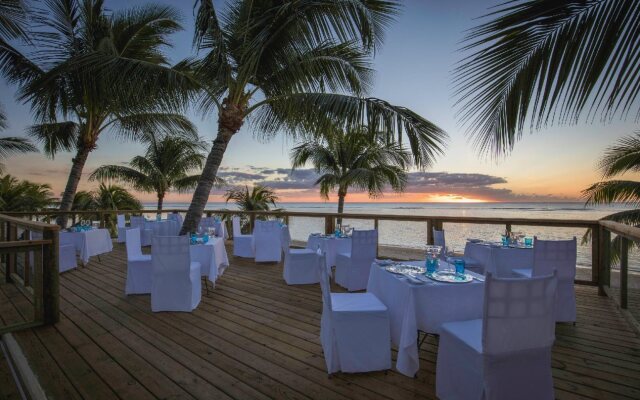 Victoria Beachcomber Resort & Spa