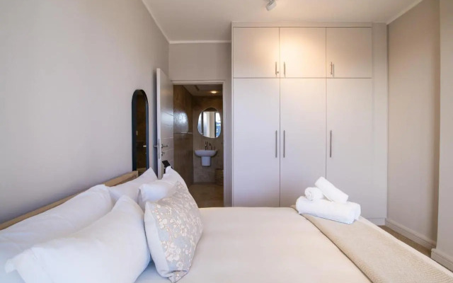 Rockwell 613 by CTHA, Cape Town