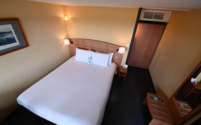 Kyriad Tarbes Odos