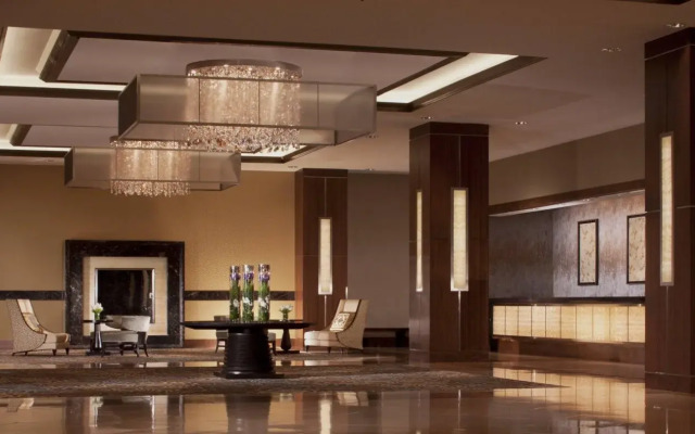 Renaissance Dallas Addison Hotel