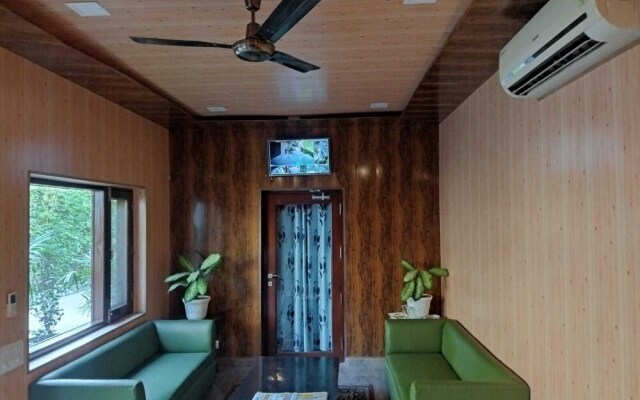 Corbett Comfort Lodge