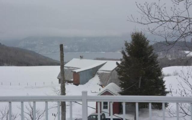 The Rustic House of the Fjord