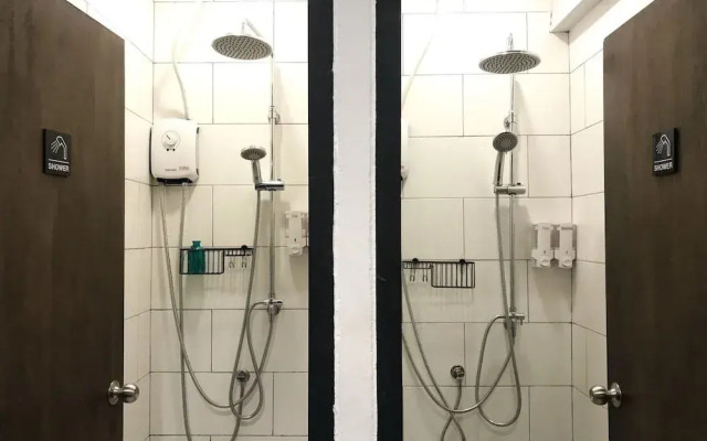 Kampor Co Working Space and Bed