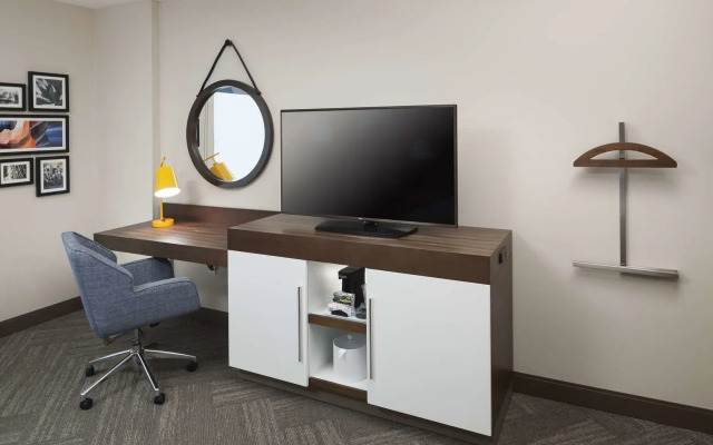 Hampton Inn & Suites Phoenix Downtown