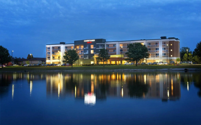 Courtyard by Marriott Evansville East