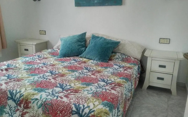 Beverley Hills Villa - 3 Apartments & Private Pool