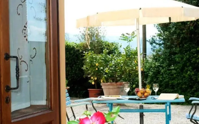 Apartment with One Bedroom in Castelfranco Piandiscò, with Shared Pool