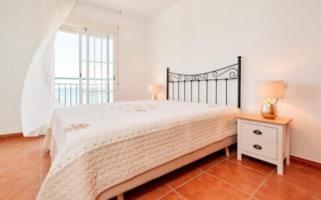 Strand Appartement met Zwembad TD04