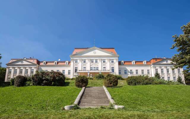 Austria Trend Hotel Schloss Wilhelminenberg