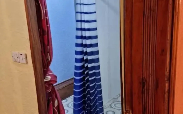 Lux Suites Weavers Haven Guest House
