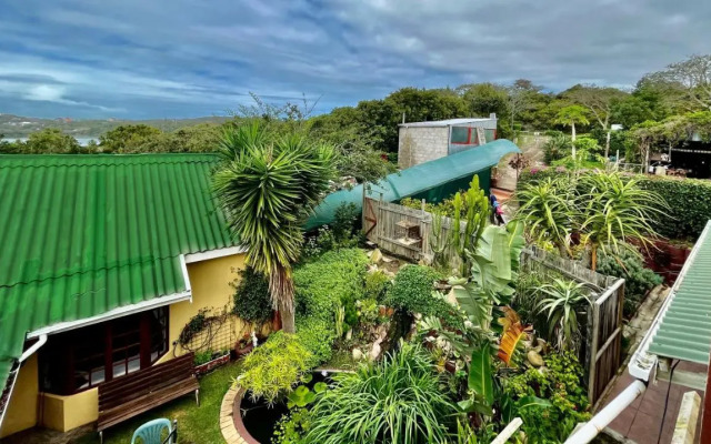 Open Plan Lagoon View Chalet