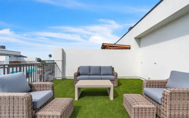 Azul Townhomes A3 - Sunrise