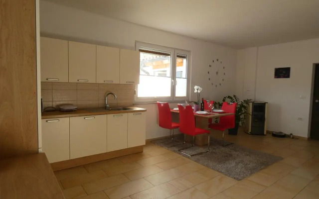 Apartment & Olive oil Valuma