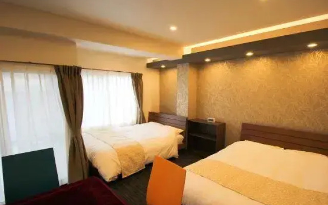 Aya Hotel