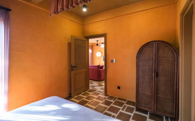 El Barrio Boutique Hotel & Bar