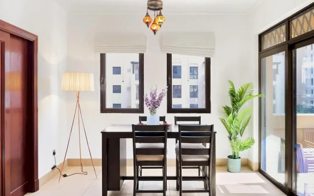 Gorgeous 1-br Downtown Dubai